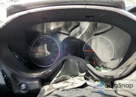 2019 Subaru Crosstrek Premium из США, поврежденный, VIN JF2GTACC5K8235727